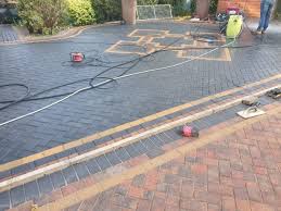 Best Driveway Pressure Washing  in Livonia, MI